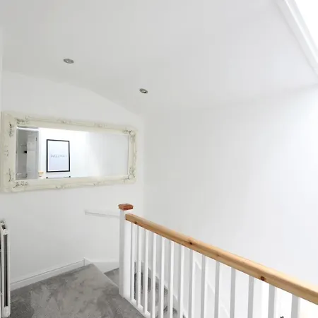 Willow * Pateley Bridge