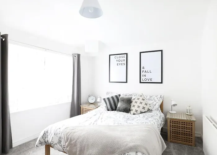 Willow Pateley Bridge