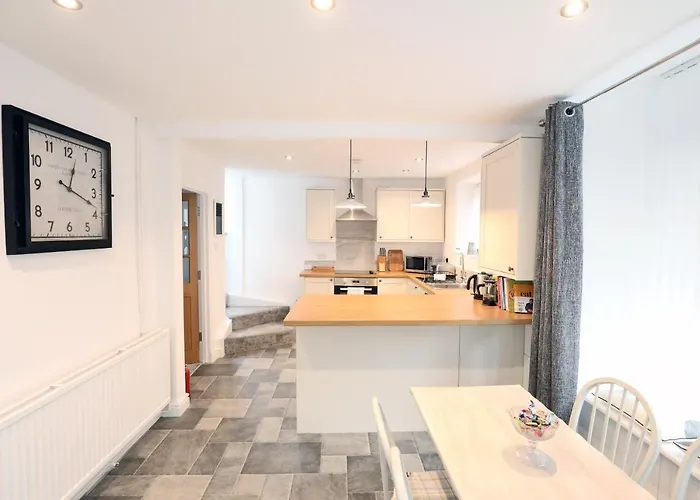 Willow Pateley Bridge