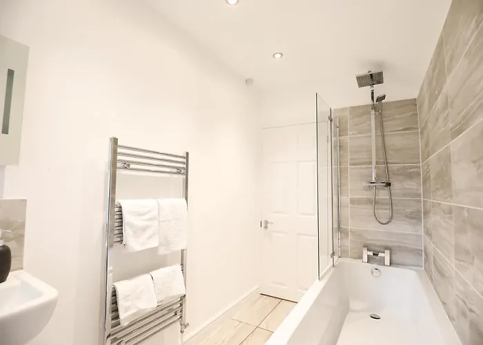 Willow * Pateley Bridge