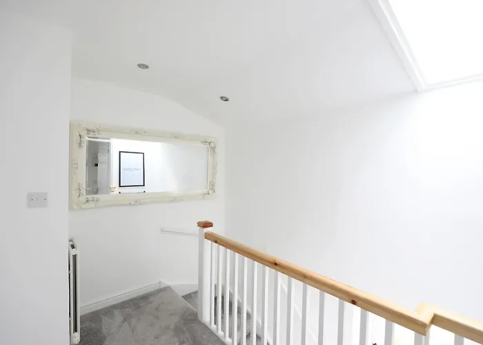 Willow * Pateley Bridge